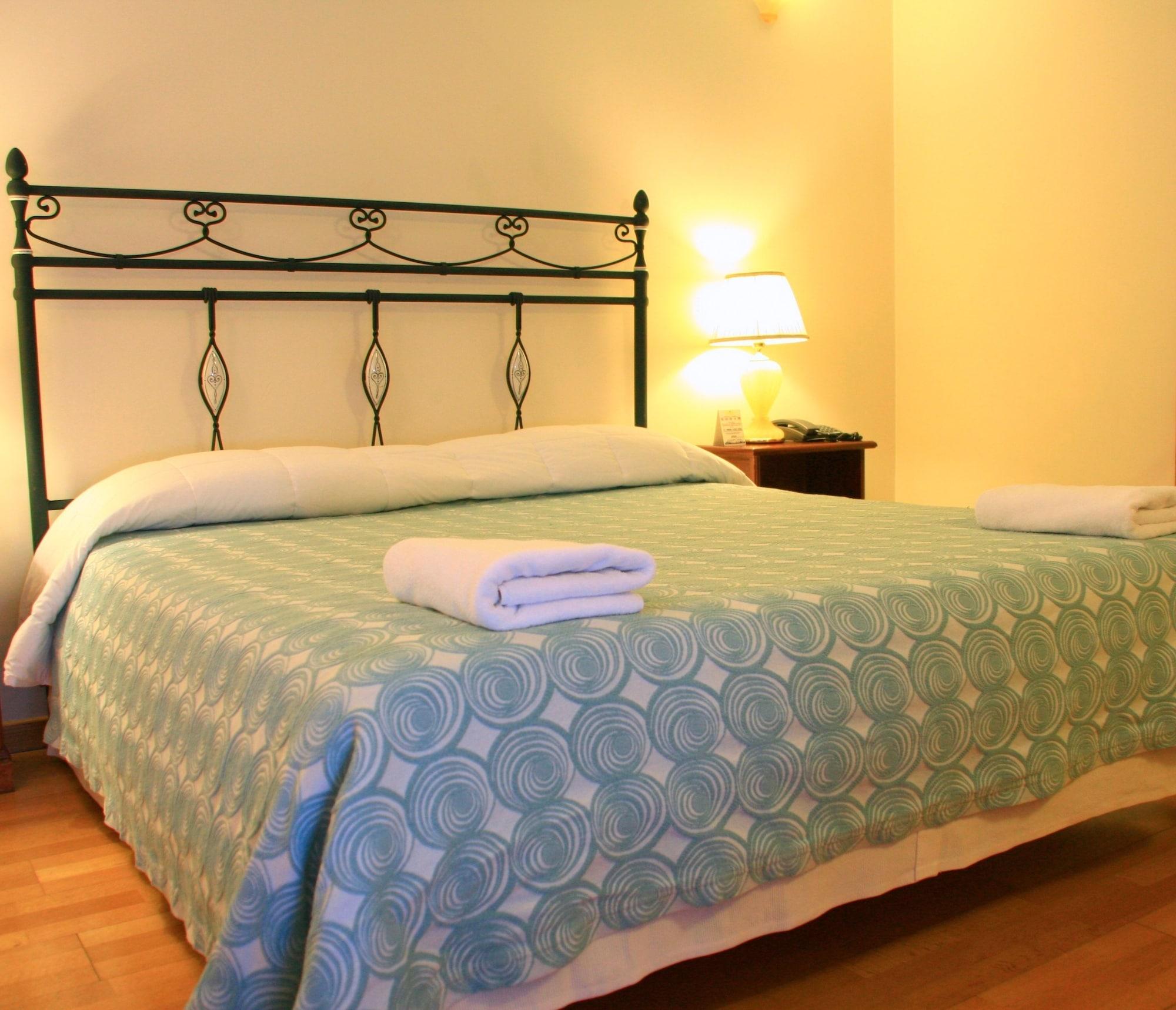 Byzantino Hotel Патра Экстерьер фото