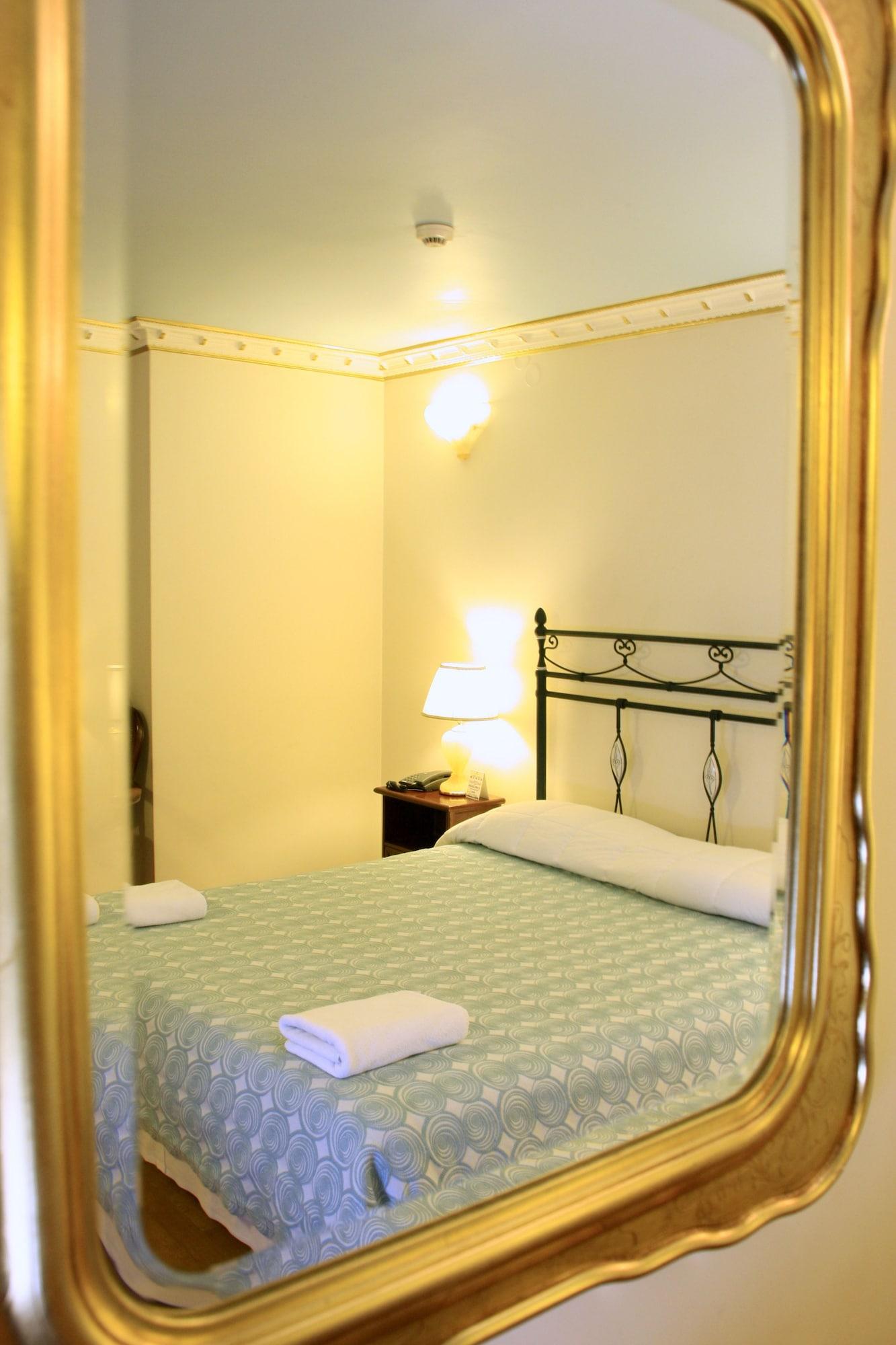 Byzantino Hotel Патра Экстерьер фото