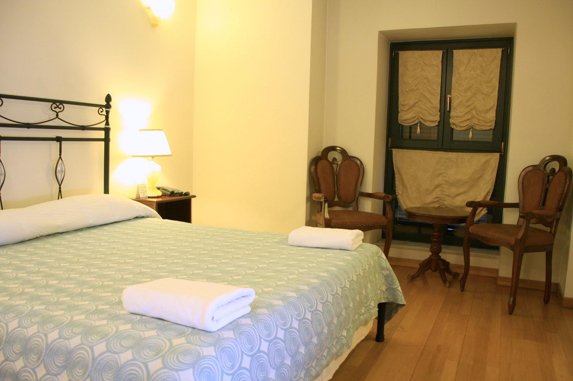 Byzantino Hotel Патра Экстерьер фото
