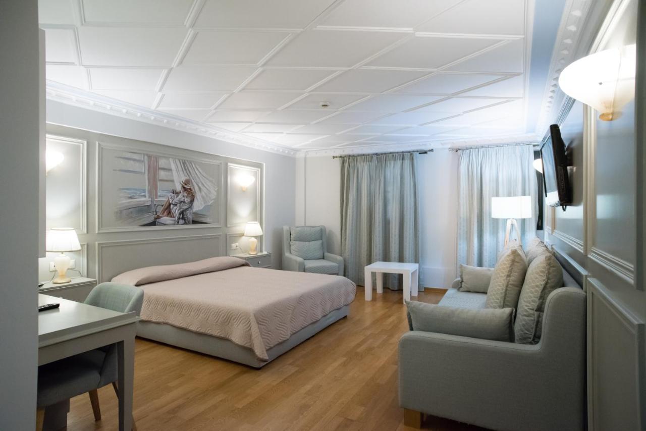 Byzantino Hotel Патра Экстерьер фото